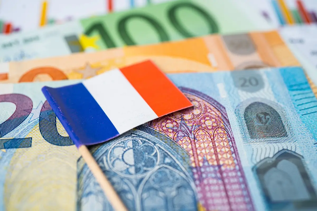 Assurance vie ou PEA - quel placement choisir en 2026 _