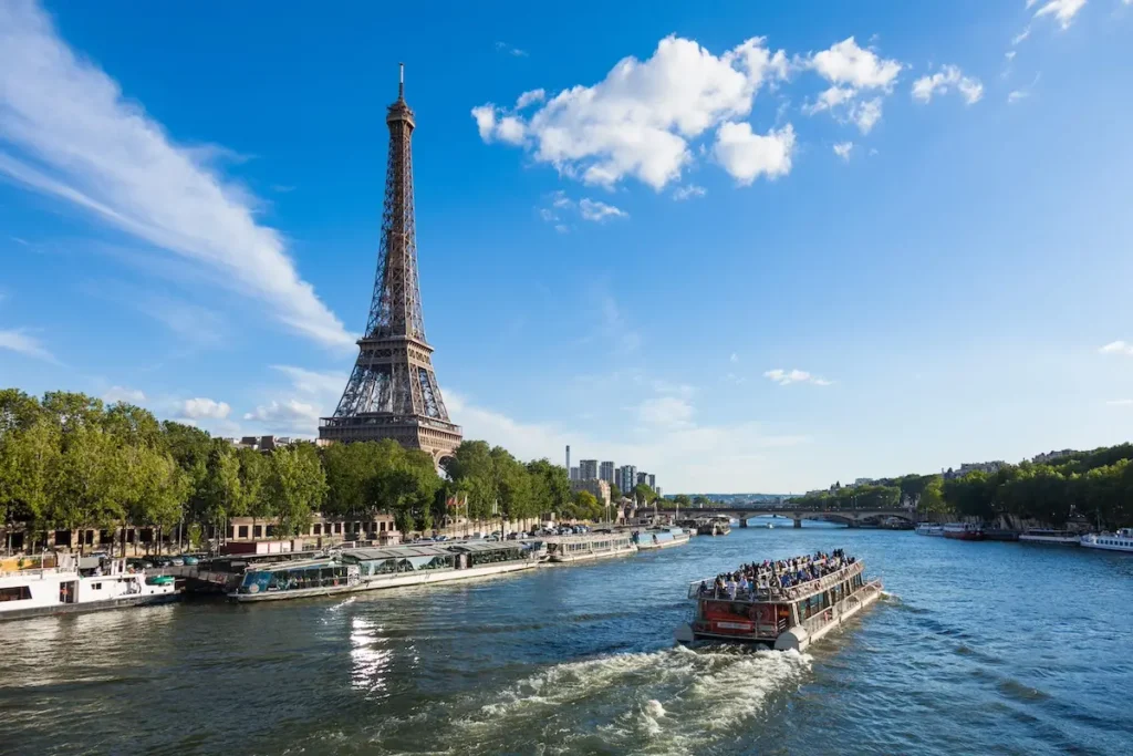 Trouver un coworking gare nord : bureaux et tarifs 2026